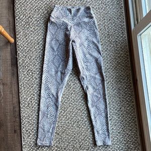 Balance Athletica leggings